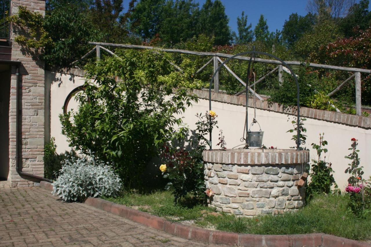 B&B Casa Del Boschetto Torriana Luaran gambar